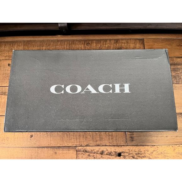 Coach Orange Flats - Picture 13 of 13